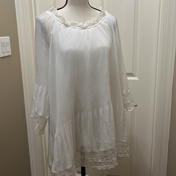Flowy sheer but lined xl top - Picture 4 of 6